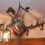 Herrnhaus 여관