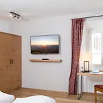 여관 Herrnhaus 브릭스레크