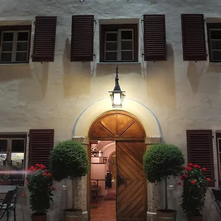 Herrnhaus * Brixlegg