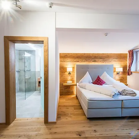 Herrnhaus * Brixlegg