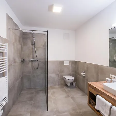 Penzion Herrnhaus Brixlegg