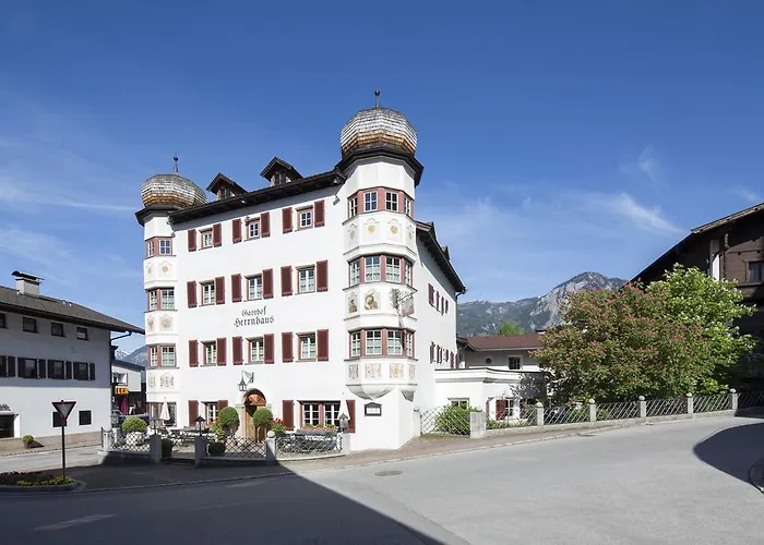 Herrnhaus Мини-отель Брикслегг