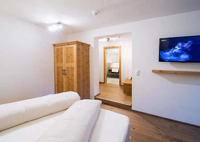 Herrnhaus Брикслегг