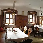 Penzion Herrnhaus Brixlegg